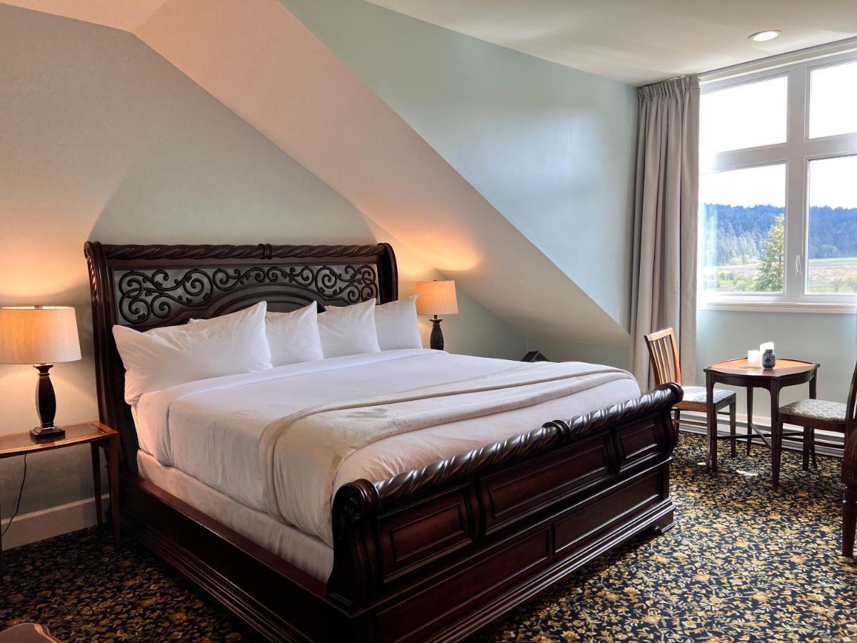 Woodstone Manor Inc. Hotel Sturdies Bay Eksteriør billede