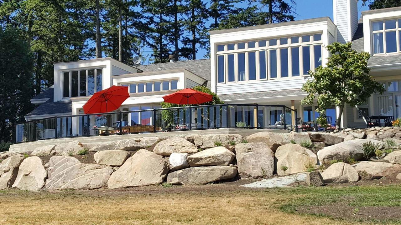 Woodstone Manor Inc. Hotel Sturdies Bay Eksteriør billede